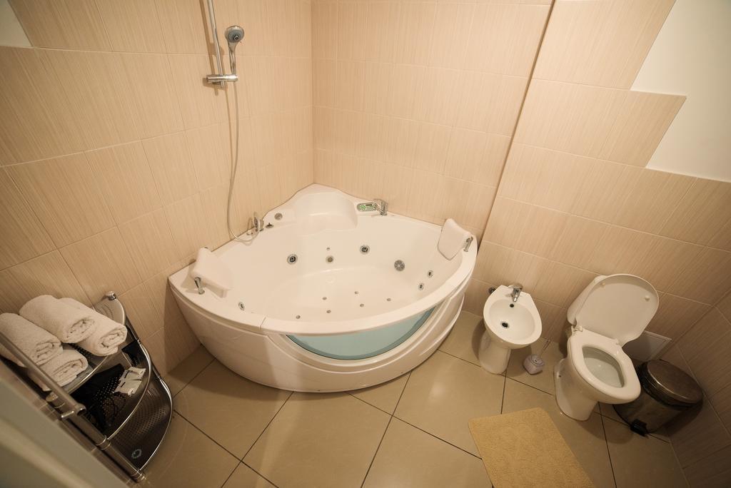 Jam Hotel Truskavets Room photo